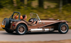 Caterham致力于电动七新的EV跑车