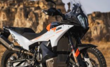 2023KTM 790 和 890 Adventure自行车全球亮相