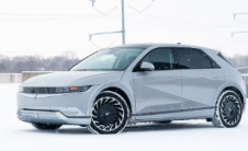 2023现代Ioniq5评论这是您在电动汽车中所能获得的最大乐趣