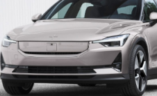 2024 Polestar 2更快走得更远并驱动后轮