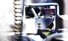 F1赛车未来要更换车内屏幕的后视镜