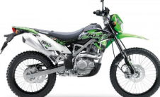 川崎为考虑KLX150BF摩托车