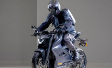 开始交付UltravioletteF77电动摩托车