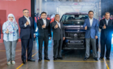 Proton在生产开始时取笑大型SUV