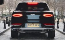 2023Bentley Bentayga评论不再是唯一的超级豪华SUV