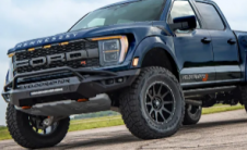 售价499999美元的福特F150VelociRaptor是一款六轮巨型卡车