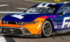 福特推出新款野马GT3重返勒芒