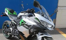 川崎准备推出两款电动摩托车
