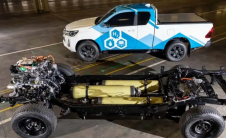 丰田 Hilux 氢燃料电池原型车首次亮相 预计续航里程为 365 英里