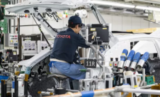 丰田的电动汽车制造计划带来了特斯拉启发的创新