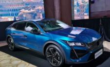 全新Peugeot408推出3款车型
