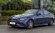 梅赛德斯奔驰C 300 AMG Line以690万卢比的价格推出