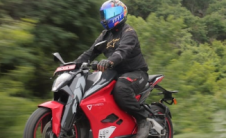 Ultraviolette F77 Mach 2评测首次试驾