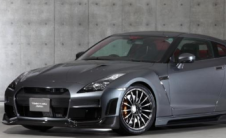 日产GTR R35停产17年后
