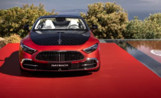2026款梅赛德斯迈巴赫SL680是一款超豪华敞篷车